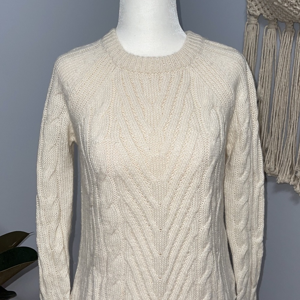 H&M Divided Cable Knit Wool Blend Sweater in XS